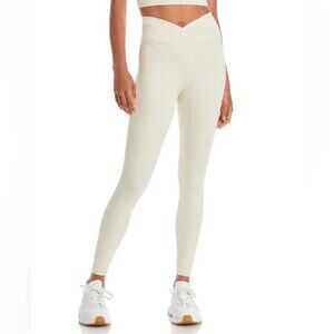 Year Of Ours Veronica Ribbed Legging Bone White Nwt size Large Workout Outdoor
